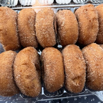 Honey Hill Orchard - apple cider donuts (some of the best I've had) - Fruits & Veggies Near Me - Waterman, Illinois Honey Hill Orchard - apple cider donuts (some of the best I've had) - Fruits & Veggies Near Me - Waterman, Illinois