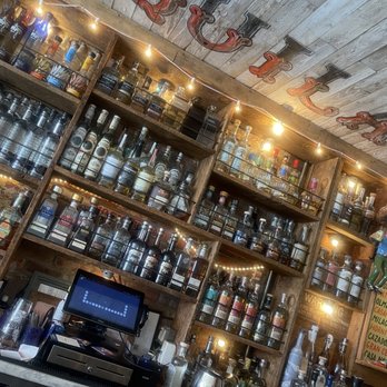 Tacuba Hell's Kitchen - Bar area - Mexican Near Me - New York, New York Tacuba Hell's Kitchen - Bar area - Mexican Near Me - New York, New York