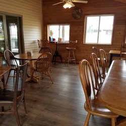 Deli Deli - Eating area