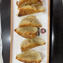 Hunan Mifen - 煎餃 $6.99