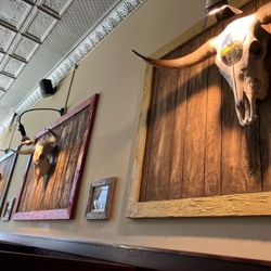 Silver Star Saloon & Grill