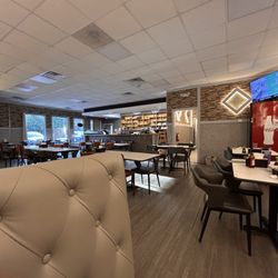 Bull’s Hibachi Pine Mountain - Dining area