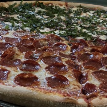 Rocco's - 1/2 Pepperoni 1/2 Cousin Margaret (Margherita) amazing pizza - Bars Near Me - Seattle, Washington Rocco's - 1/2 Pepperoni 1/2 Cousin Margaret (Margherita) amazing pizza - Bars Near Me - Seattle, Washington