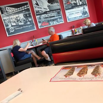 Steak ’n Shake - This old dude won't quit looking at me - Fast Food Near Me - Cincinnati, Ohio