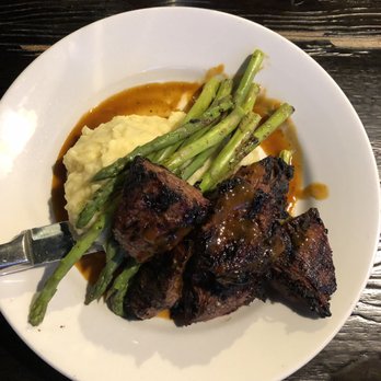 Minglewood Harborside - Steak tips - Bars Near Me - Gloucester, Massachusetts