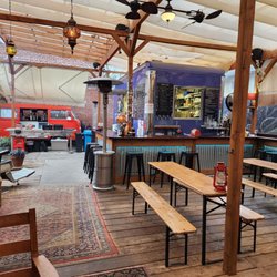 Moore Food - Cart and seating