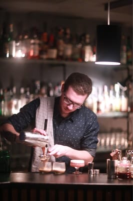 Duck and Cover - Cocktailbar by null