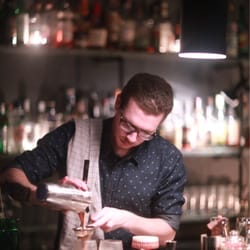 Duck and Cover - Bartenderen kreerer en Cold Chocolate Flip