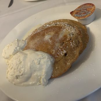 Bell's Mansion - Cranberry Citrus Pancakes! Very good! - New American Near Me - Stanhope, New Jersey