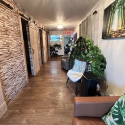 Lala Luna Massage & Spa