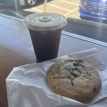 Dose Café & Dram Bar - Coffee & Tea Near Me - Nashville, Tennessee