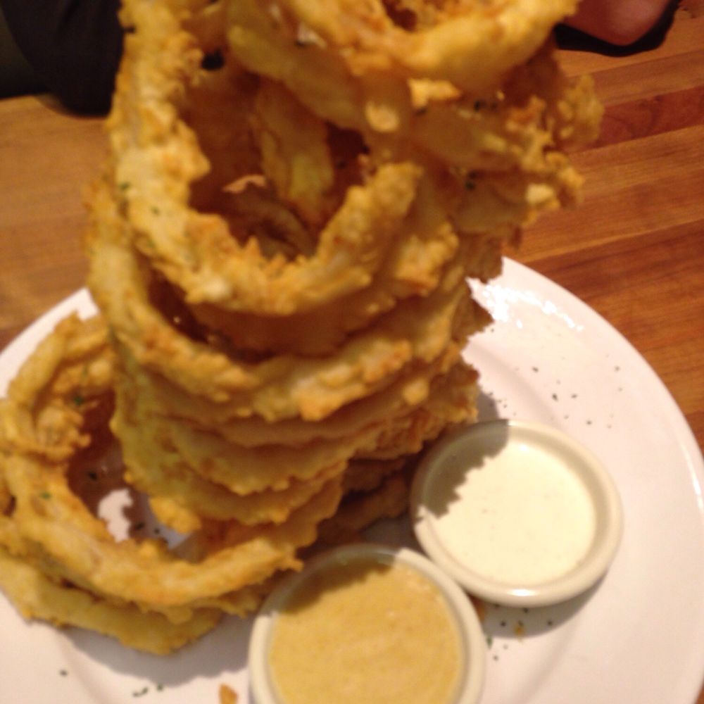 Cheddar's Scratch Kitchen - The tower of onion rings -- this is an appetizer! - Comfort Food Near Me - Albany, Georgia Cheddar's Scratch Kitchen - The tower of onion rings -- this is an appetizer! - Comfort Food Near Me - Albany, Georgia