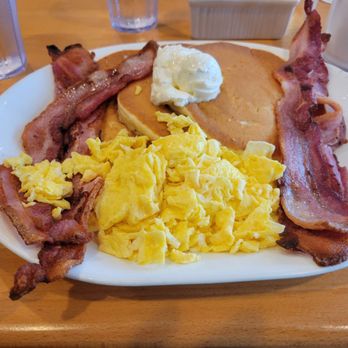 Pig 'N Pancake - Bacon, eggs, pancakes. - Breakfast & Brunch Near Me - Astoria, Oregon Pig 'N Pancake - Bacon, eggs, pancakes. - Breakfast & Brunch Near Me - Astoria, Oregon