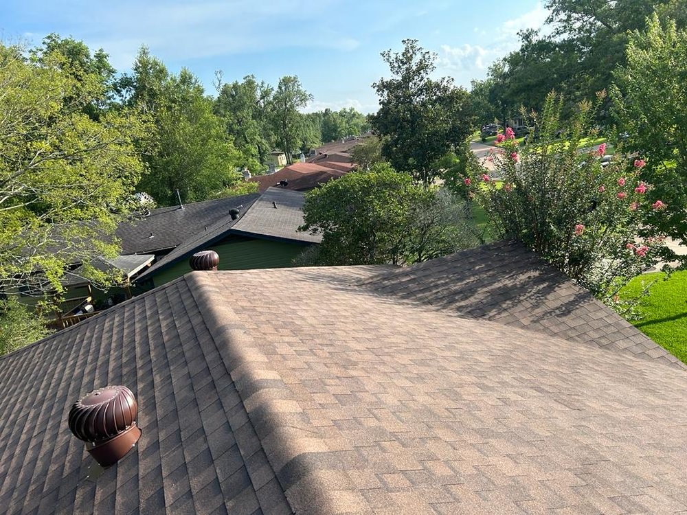 Slide of Joe’s Roofing