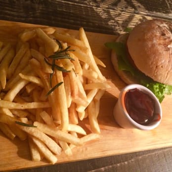 Nordic Bar - Vegetarian burger! - Bars Near Me - London, XGL Nordic Bar - Vegetarian burger! - Bars Near Me - London, XGL