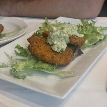 McEwen's Memphis - Fried Green Tomatoes Plate - Southern Near Me - Memphis, Tennessee McEwen's Memphis - Fried Green Tomatoes Plate - Southern Near Me - Memphis, Tennessee