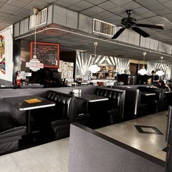 The Cafe - Seating booth
