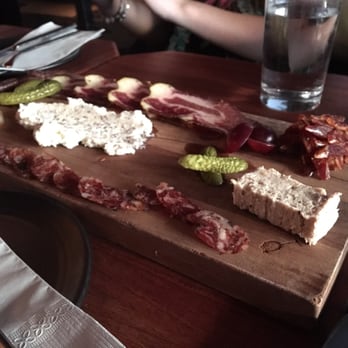 Pullman - Tapas/Small Plates Near Me - Montreal, Quebec