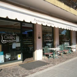 Pasticceria Cremisi - Entrata della Pasticceria CreMiSi
