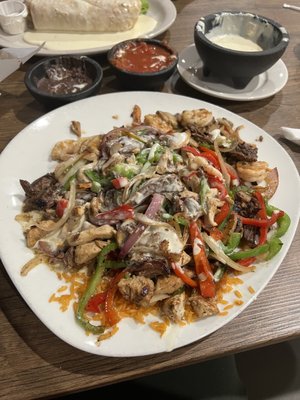 Los Arcos Kitchen & Cantina- South by null