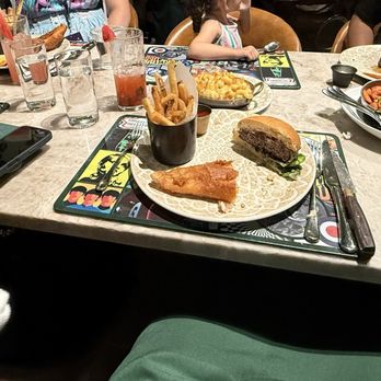 Gordon Ramsay at The Carnaby - Wagyu Burger - British Near Me - Anaheim, California