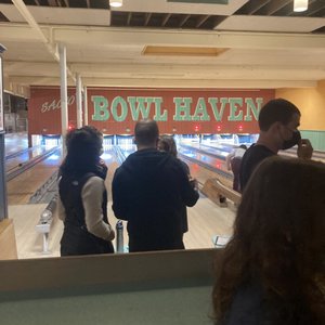 SACCO’S BOWL HAVEN - 207 Photos & 286 Reviews - 45 Day St, Somerville