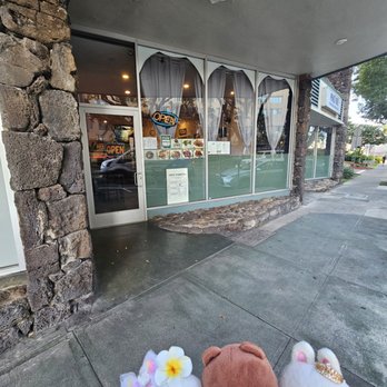 Pho Tri Vietnamese Restaurant - Outside - Vietnamese Near Me - Honolulu, Hawaii
