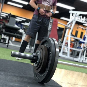 O-Town Iron - Gyms Near Me - Oshkosh, Wisconsin