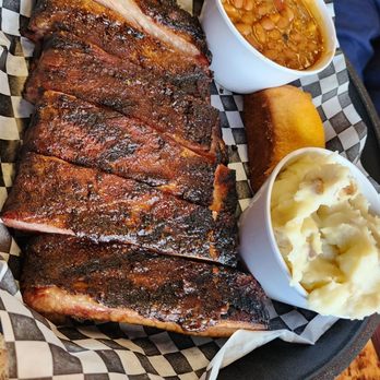Cracker Jacks Barbecue - Barbeque Near Me - Lancaster, California
