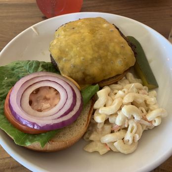 Kokee Lodge - Burger - Cocktail Bars Near Me - Waimea, Hawaii