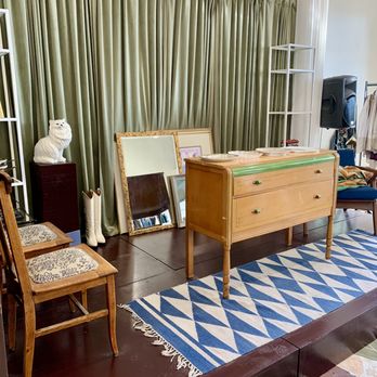 Cheerio Collective - Used, Vintage & Consignment Near Me - Los Angeles, California Cheerio Collective - Used, Vintage & Consignment Near Me - Los Angeles, California