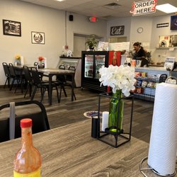 Moe's Deli - Inside