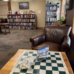 Madison Valley Public Library - Comfortable