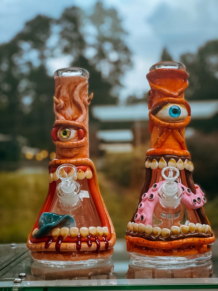 SIMBA’S SMOKE & VAPE Updated September 2024 19 Photos 2074 Old