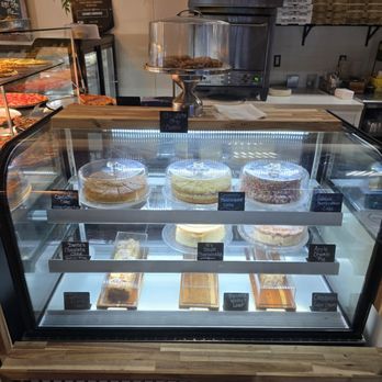 Lucianos Homemade - Cake Case - Bakeries Near Me - Westwood, New Jersey Lucianos Homemade - Cake Case - Bakeries Near Me - Westwood, New Jersey