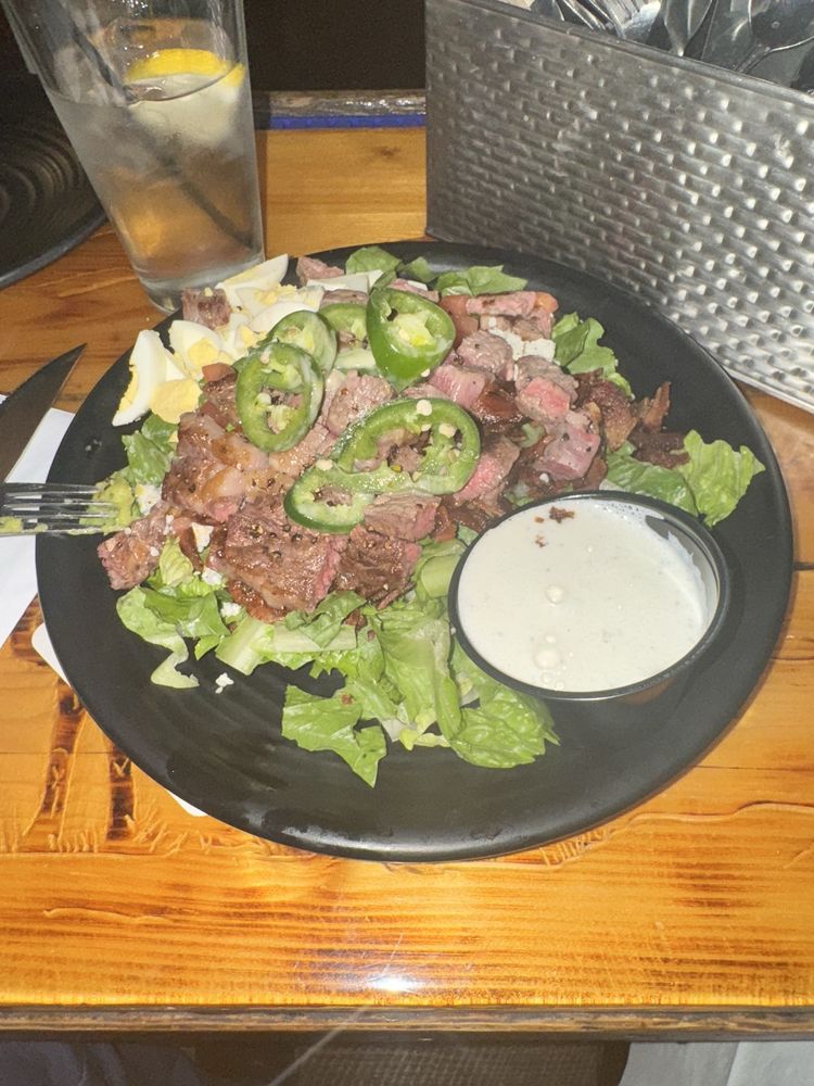 Nacho Mama's Burritos Logo