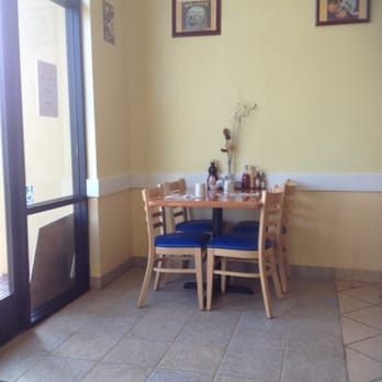 Golden Egg Cafe - Inside - Breakfast & Brunch Near Me - Oxnard, California