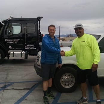 Teresas Ridgecrest Autobody - Ridgecrest Auto Body gets me on the road again! - Windshield Installation & Repair Near Me - Ridgecrest, California Teresas Ridgecrest Autobody - Ridgecrest Auto Body gets me on the road again! - Windshield Installation & Repair Near Me - Ridgecrest, California