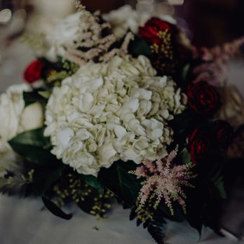 Carousel Flowers - Florists Near Me - Elmhurst, Illinois