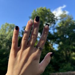 Beautique Salon & Spa - Full set of acrylic nails w flower design and French manicure