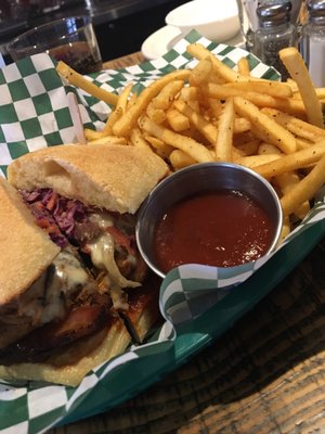 Raney's Bar & Grill by null