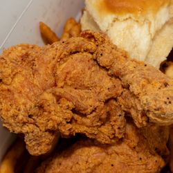 Holy Buckets Halal Chicken & Pizza - 3 Piece Gaza Strips!! (keepsmilingphoto.com)