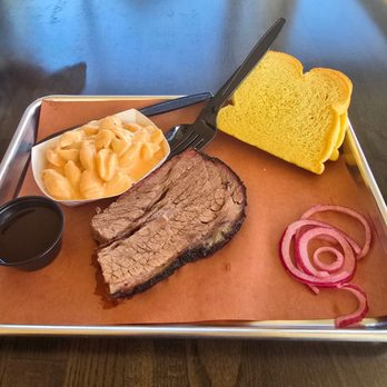 Holy Que Smokehouse - Barbeque Near Me - Lahaska, Pennsylvania