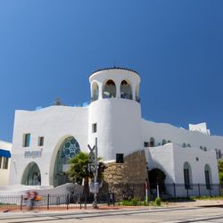 Moxi - MOXI's sandcastle-inspired building is LEED certified, and located walking distance from the Amtrak station and Stearn's Wharf.