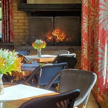 Chelsea's Kitchen - Inside with an inviting fireplace. - New American Near Me - Phoenix, Arizona