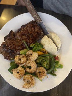 L.A. Bistro by null