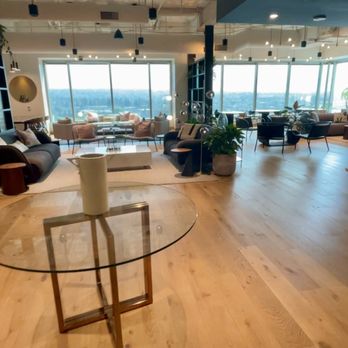 Industrious - Shared Office Spaces Near Me - Los Angeles, California Industrious - Shared Office Spaces Near Me - Los Angeles, California