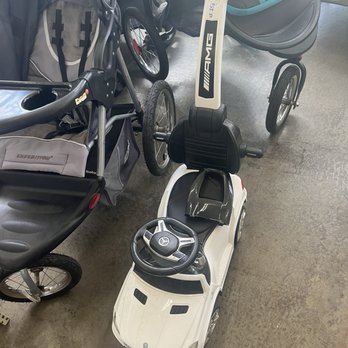 Good Samaritan Thrift Store - My kid was sitting on this peacefully when the worker yelled at us - Thrift Stores Near Me - Modesto, California