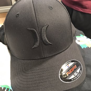 Tillys - Men's Clothing Near Me - Virginia Beach, Virginia