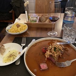 ZWIEBELROSTBRATEN prime rib with homemade spaetzle & battered onions